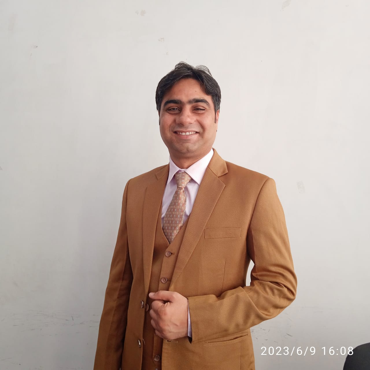 Mr. Amit Vijayvergiya Mr. Amit Vijayvergiya